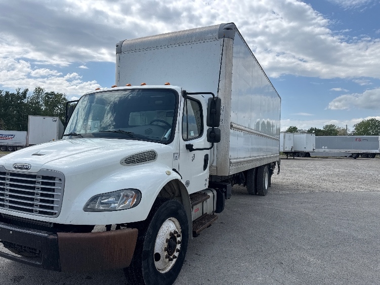 2019 Freightliner eM2 in Newark, OH — photo 3