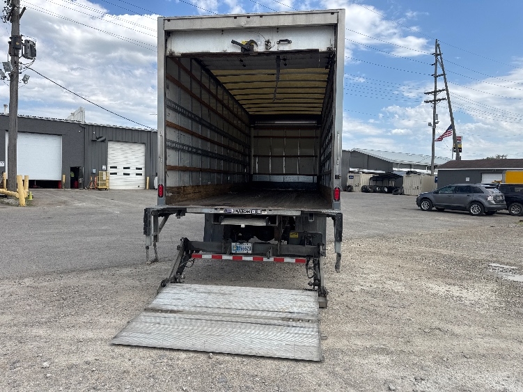 2019 Freightliner eM2 in Newark, OH — photo 9