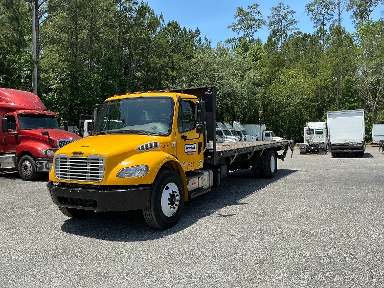 2019 Freightliner M2 106 in Pensacola, FL — photo 3
