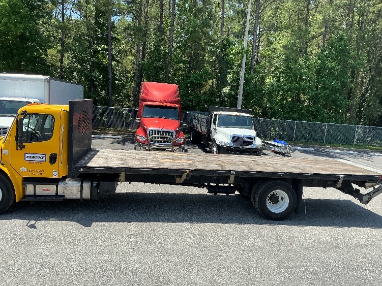 2019 Freightliner M2 106 in Pensacola, FL — photo 4