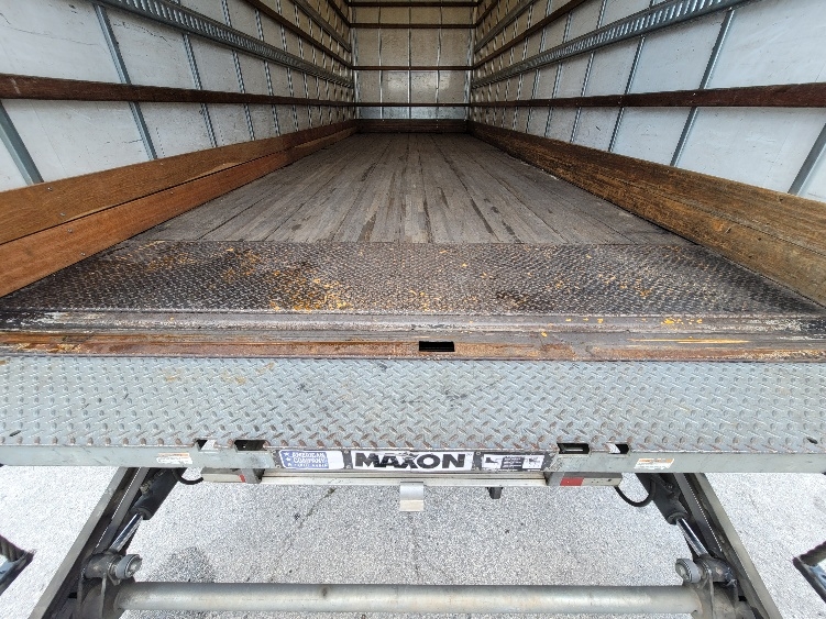 2019 Hino 268 in Ocala, FL — photo 10