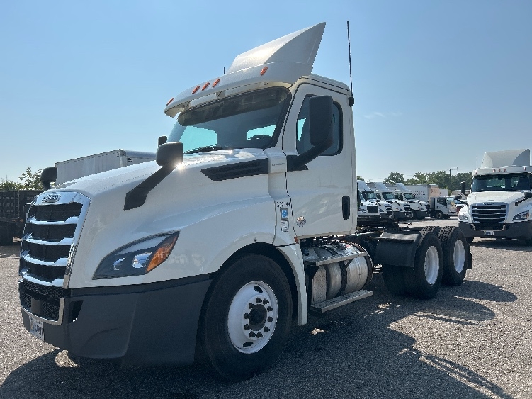 2019 Freightliner in Flint, MI — photo 3