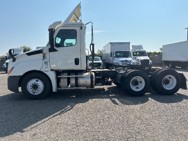 2019 Freightliner in Flint, MI — photo 4