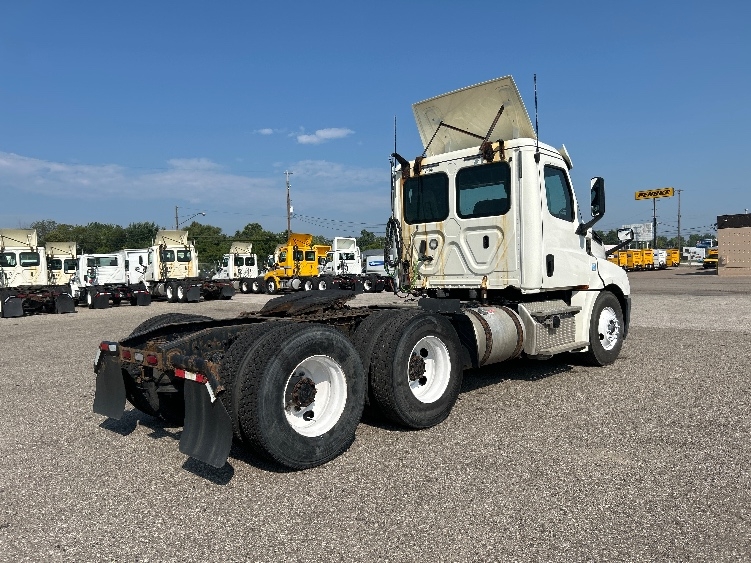2019 Freightliner in Flint, MI — photo 7