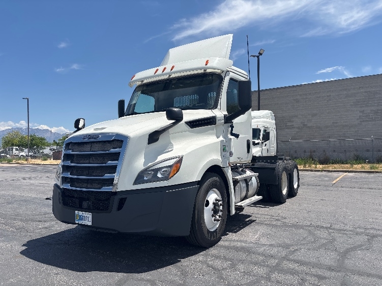2019 Freightliner Cascadia in Salt Lake City, UT — photo 3
