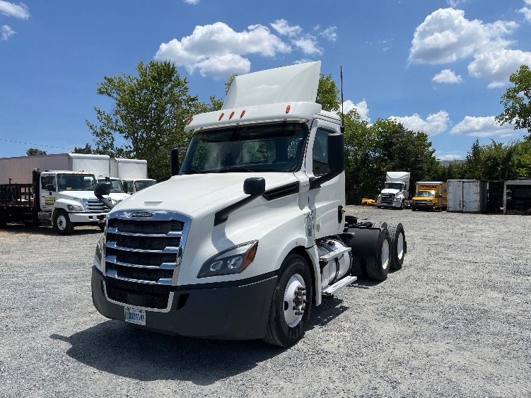2019 Freightliner Cascadia in Concord, NC — photo 3