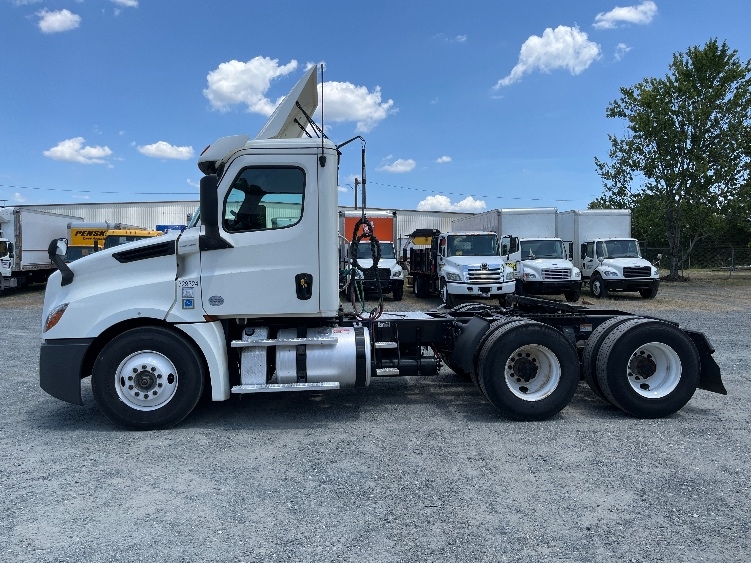 2019 Freightliner Cascadia in Concord, NC — photo 4