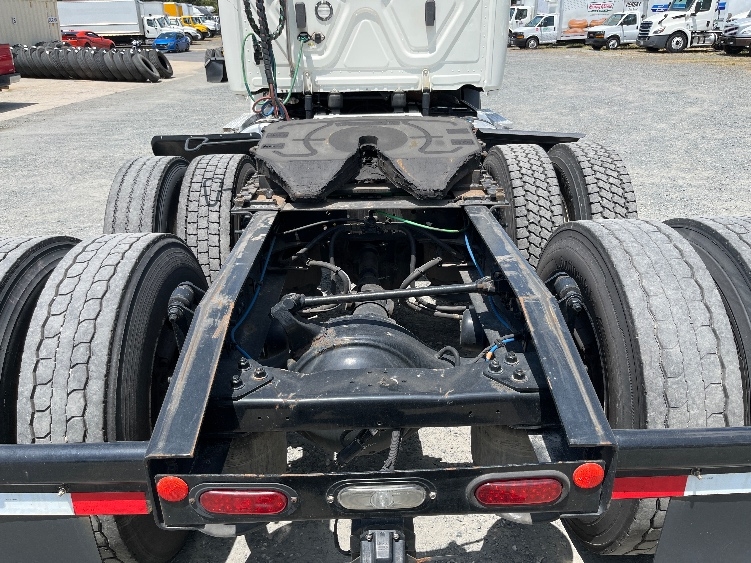 2019 Freightliner Cascadia in Concord, NC — photo 6