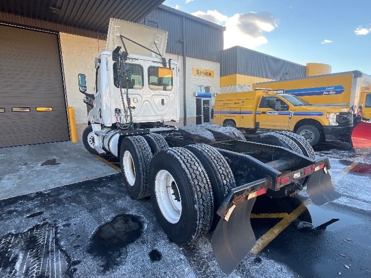 2019 Freightliner Cascadia in Cranbury, NJ — photo 5