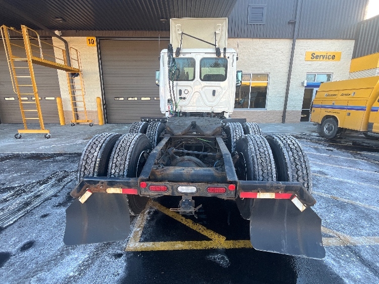 2019 Freightliner Cascadia in Cranbury, NJ — photo 6