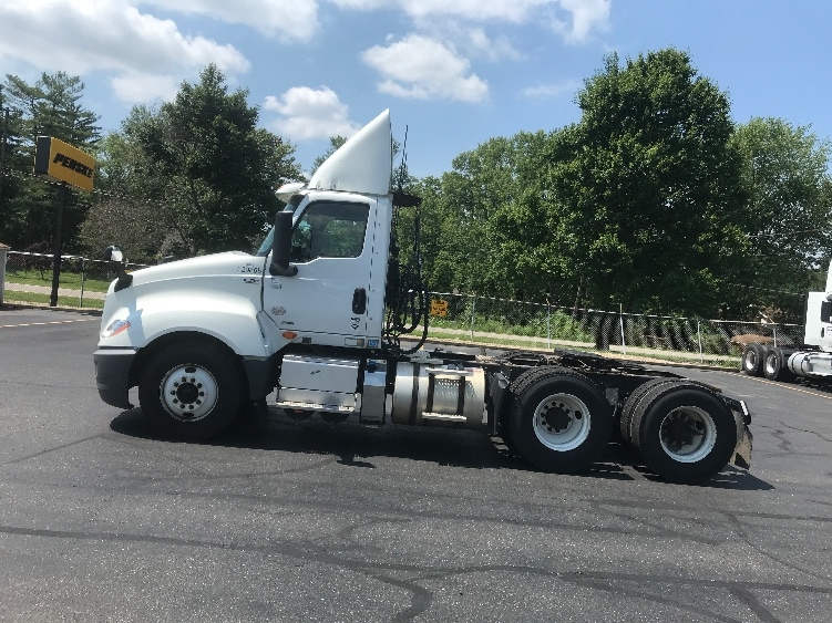 2019 International LT in Akron, OH — photo 4
