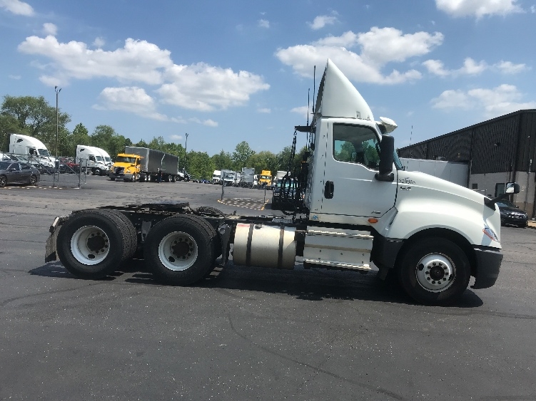 2019 International LT in Akron, OH — photo 8