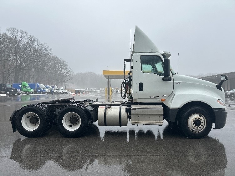 2019 International LT in Byron Center, MI — photo 8