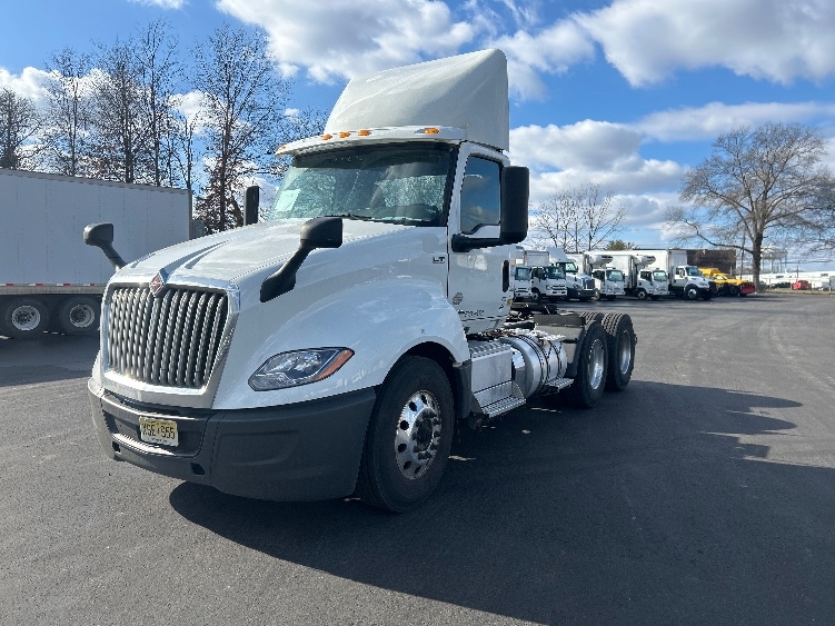 2019 International LT in Pennsauken, NJ — photo 3