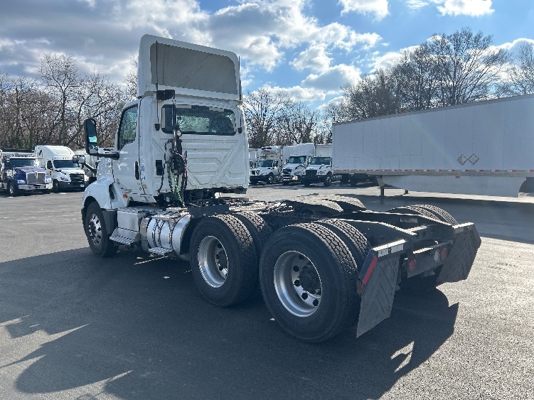 2019 International LT in Pennsauken, NJ — photo 5