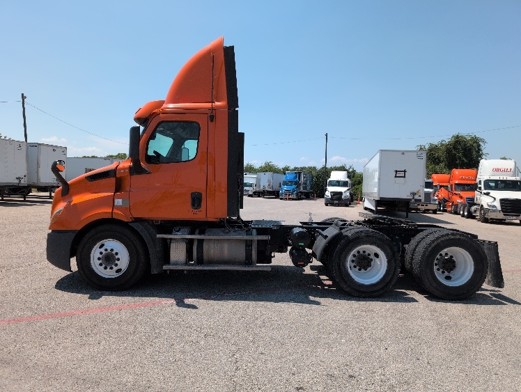 2019 Freightliner in San Antonio, TX — photo 4
