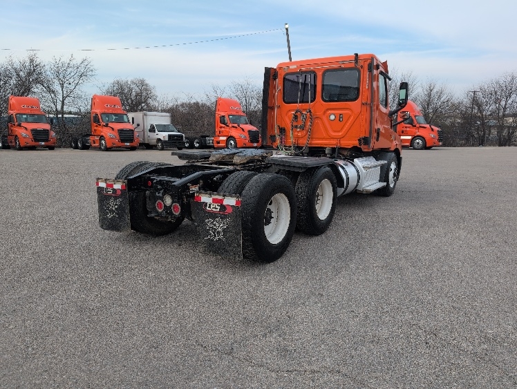 2019 Freightliner in San Antonio, TX — photo 7
