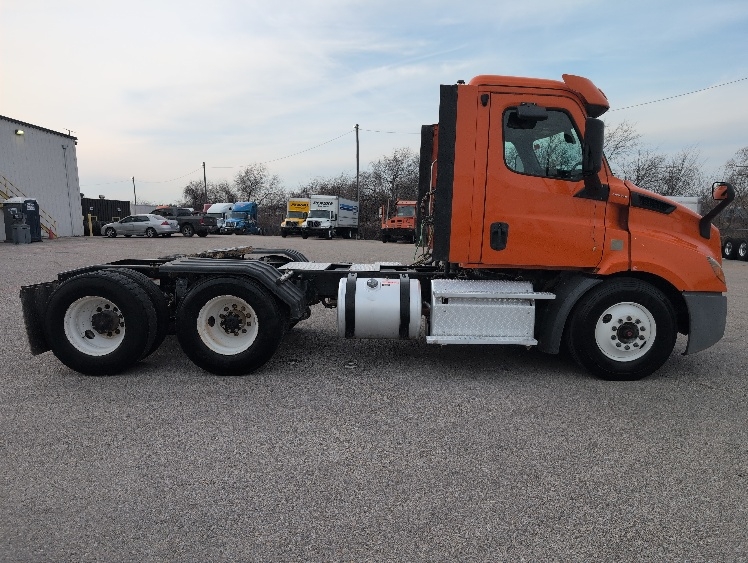 2019 Freightliner in San Antonio, TX — photo 8