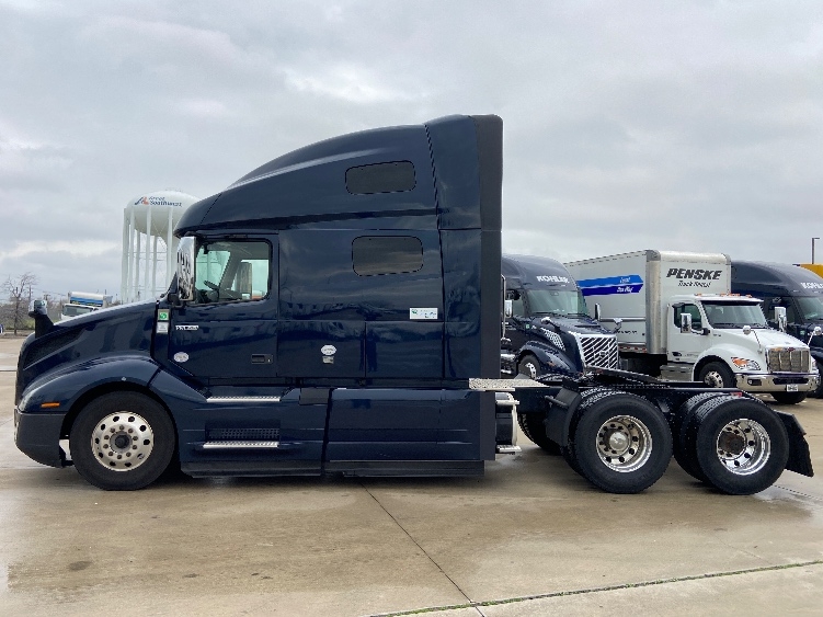 2020 Volvo VNL 760 in Arlington, TX — photo 4