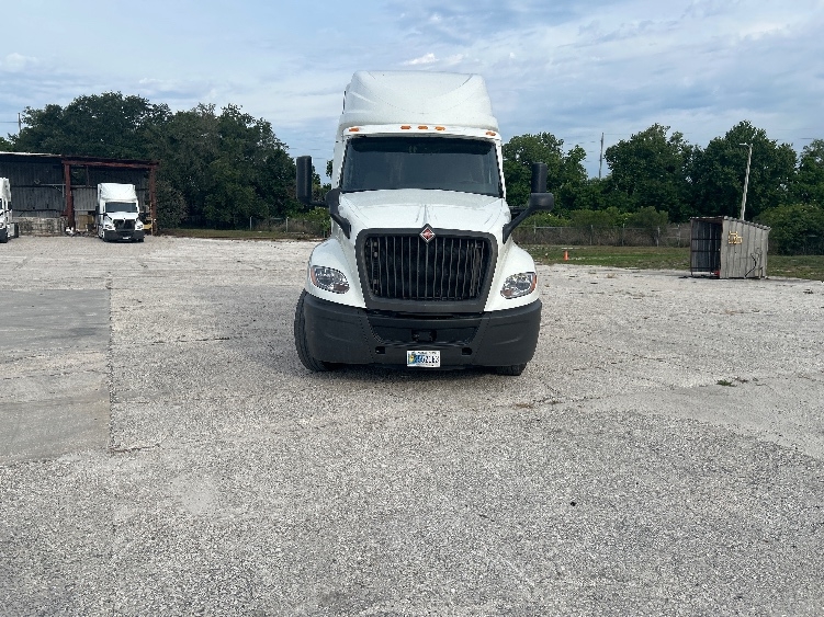 2020 International LT in Tampa, FL — photo 2