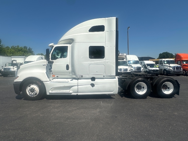 2020 International LT in Greensboro, NC — photo 4