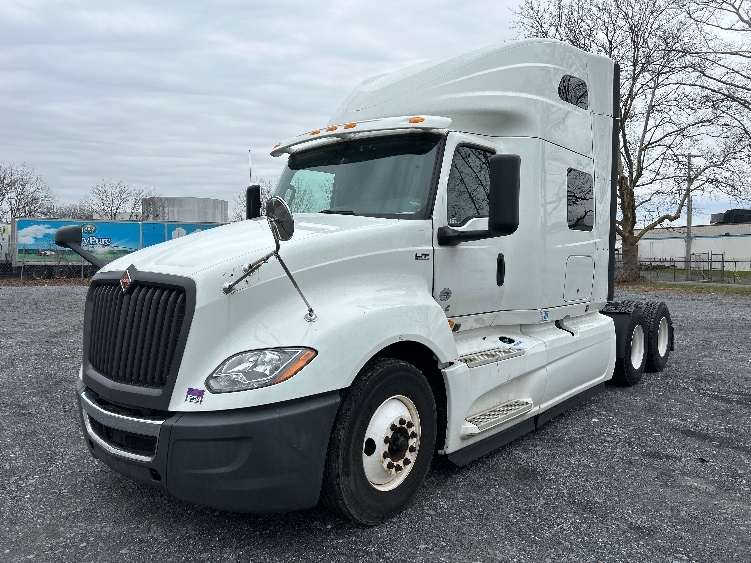 2020 International LT in Harrisburg, PA — photo 3