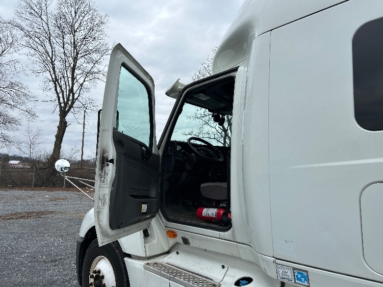 2020 International LT in Harrisburg, PA — photo 9