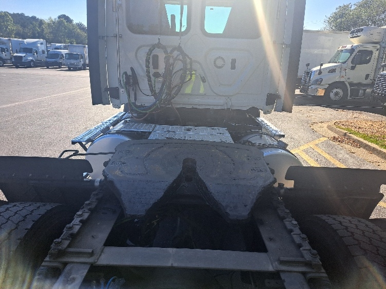 2020 Freightliner Cascadia in Atlanta, GA — photo 6