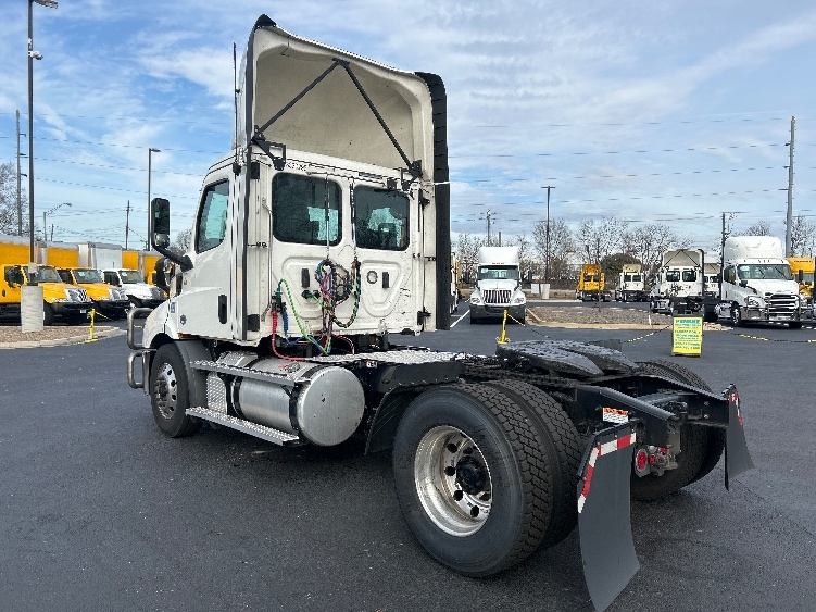 2020 Freightliner Cascadia in Atlanta (Forest Park), GA — photo 5
