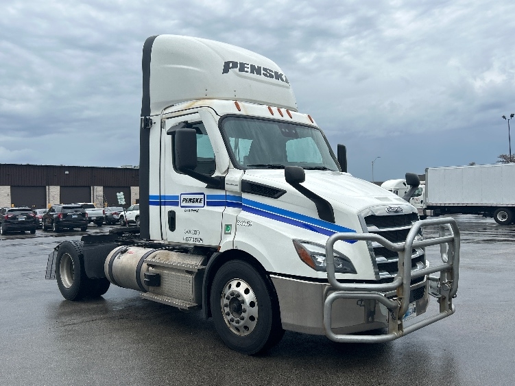 2021 Freightliner Cascadia in La Porte, IN