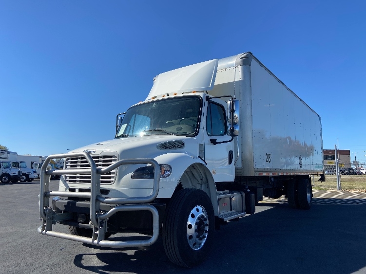 2021 Freightliner M2 106 in San Antonio, TX — photo 3