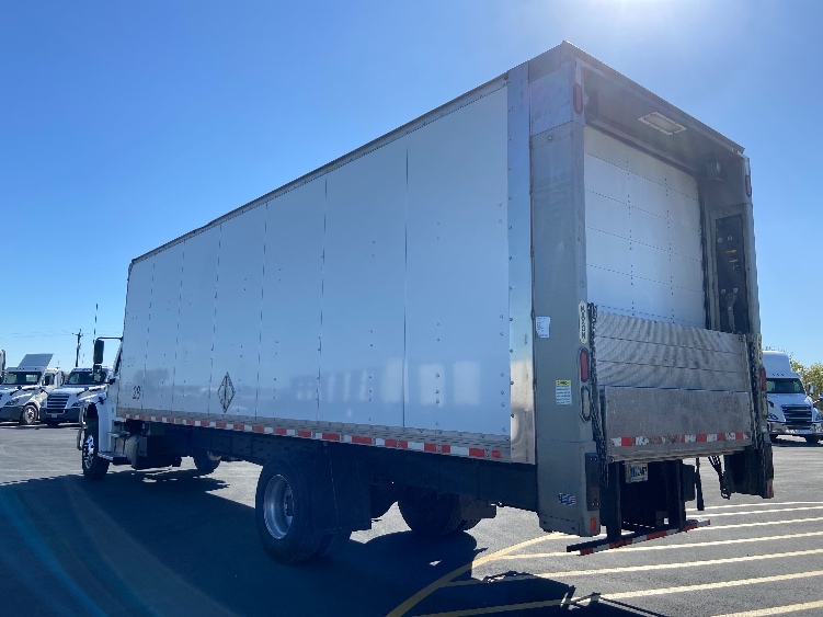 2021 Freightliner M2 106 in San Antonio, TX — photo 6