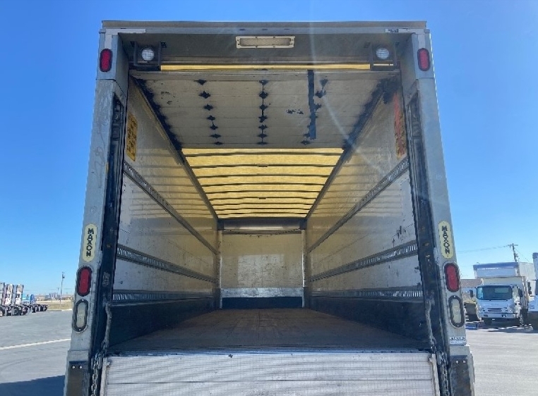 2021 Freightliner M2 106 in San Antonio, TX — photo 8