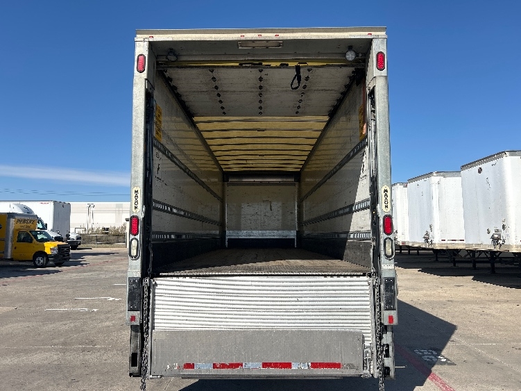 2021 Freightliner M2 106 in Carrollton, TX — photo 8