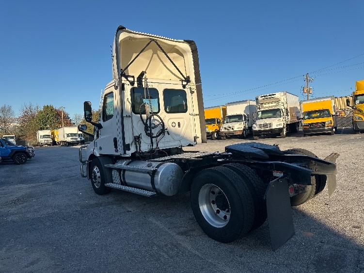2021 Freightliner Cascadia in Atlanta (Conyers), GA — photo 5