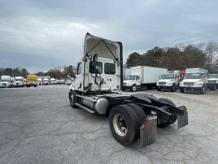 2022 Freightliner Cascadia in Atlanta (Conyers), GA — photo 5