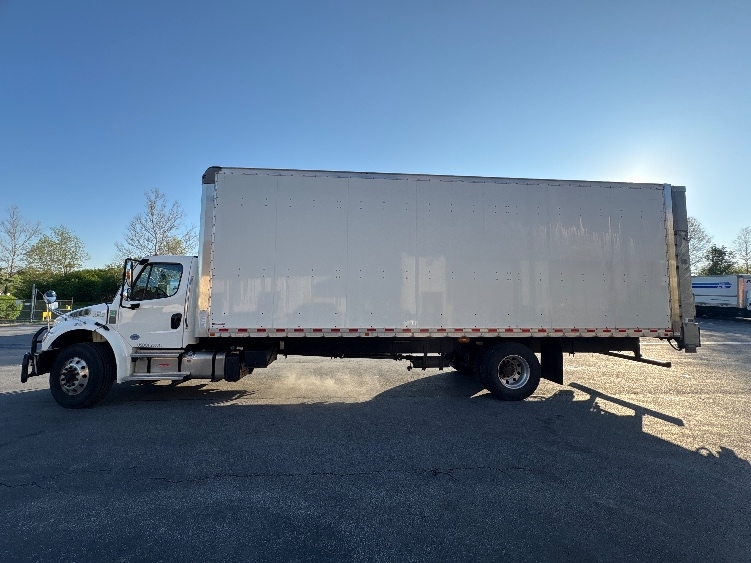 2022 Freightliner eM2 in Montgomery, NY — photo 4