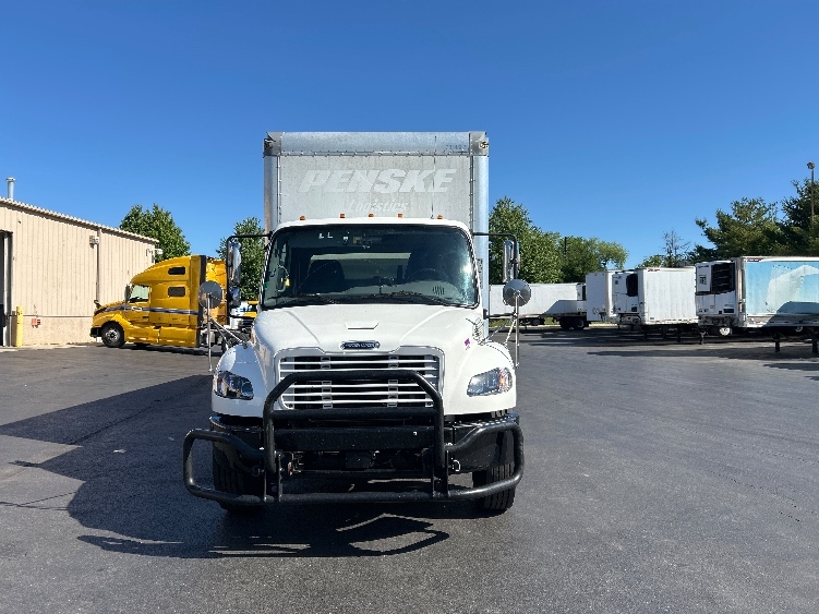 2022 Freightliner eM2 in Bethlehem, PA — photo 2