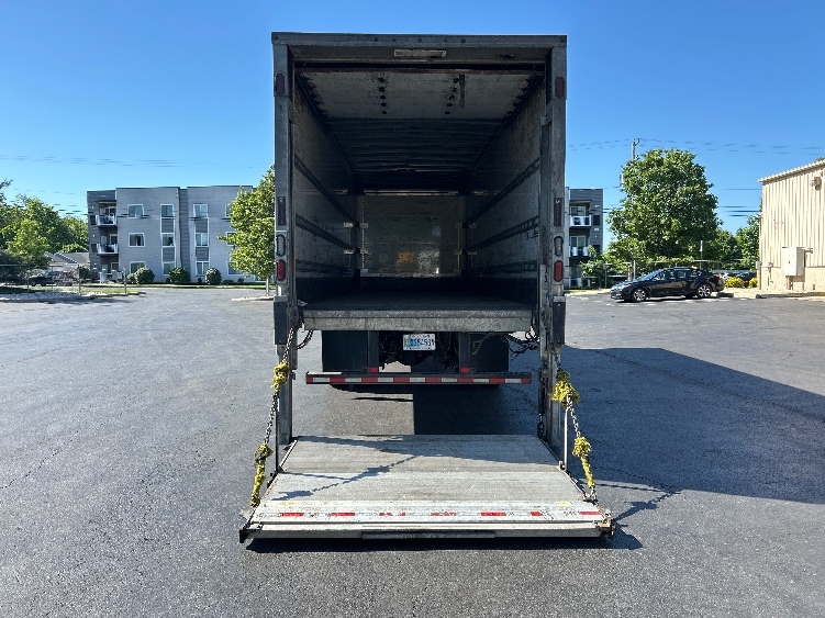 2022 Freightliner eM2 in Bethlehem, PA — photo 9