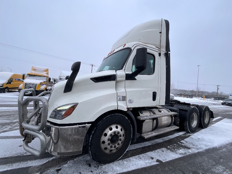 2019 Freightliner Cascadia in La Porte, IN — photo 3