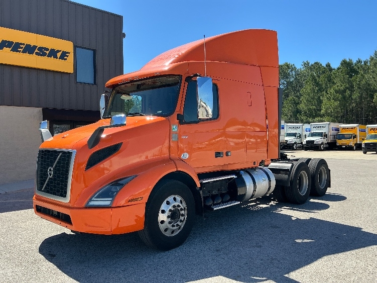 2020 Volvo in Gulfport, MS — photo 3