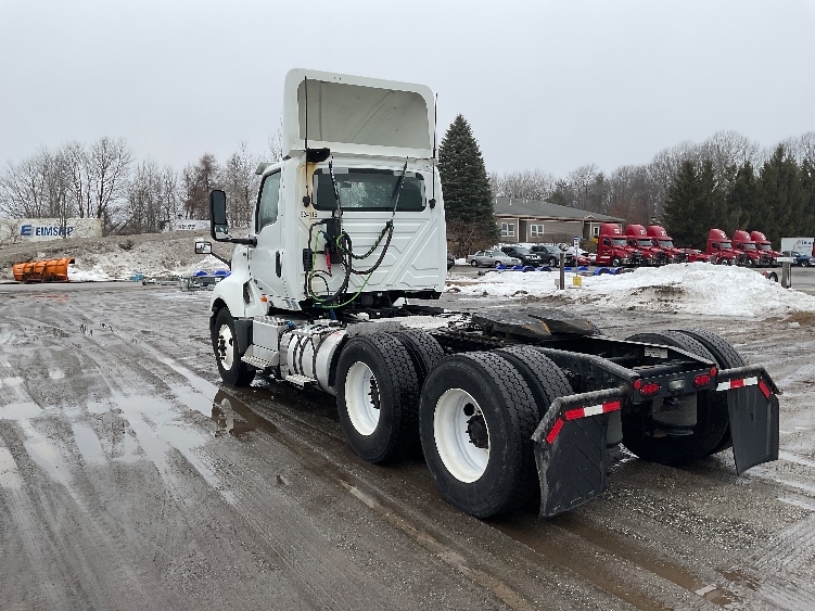 2019 International LT in Londonderry, NH — photo 5