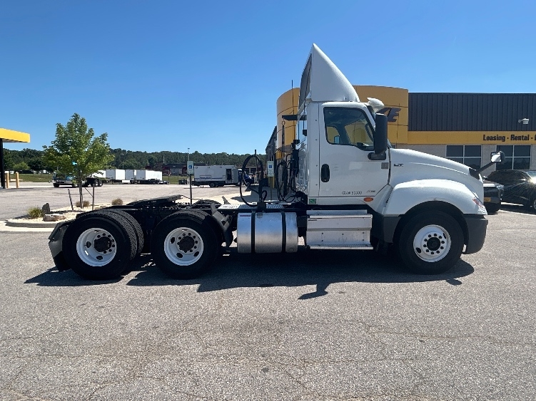 2019 International LT in Prince George, VA — photo 8