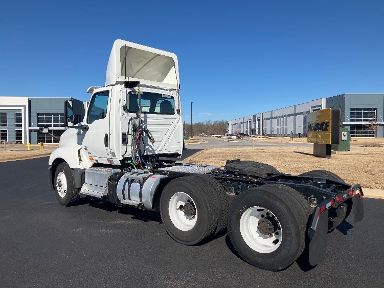 2019 International LT in Madison, AL — photo 5