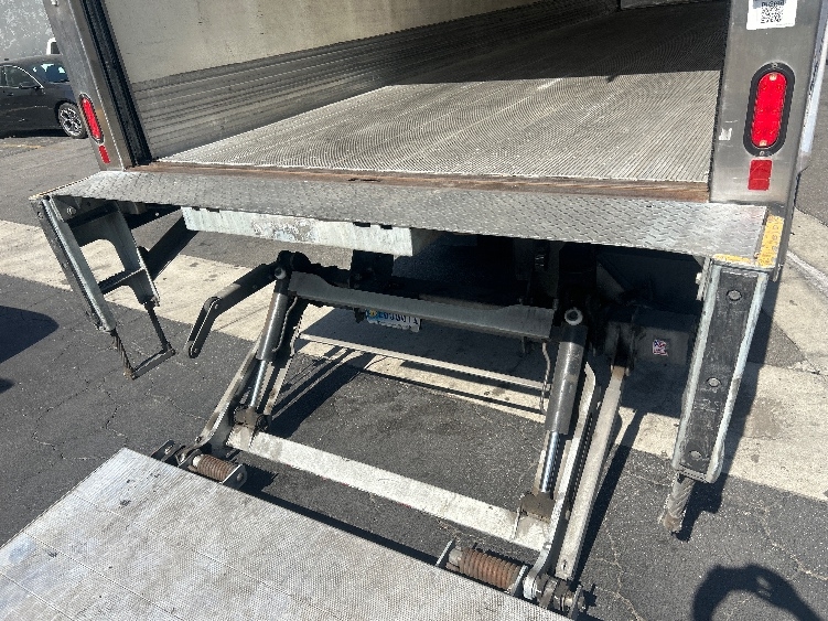 2020 International MV in Vernon, CA — photo 10