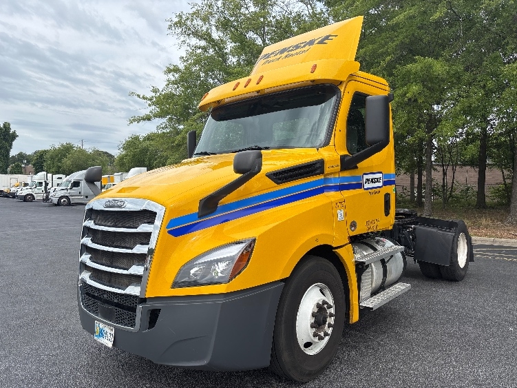 2020 Freightliner Cascadia in Atlanta (Forest Park), GA — photo 3