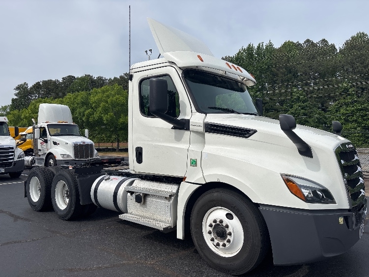 2020 Freightliner Cascadia