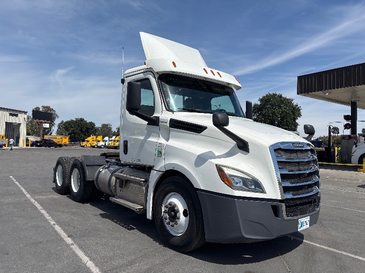 2020 Freightliner Cascadia