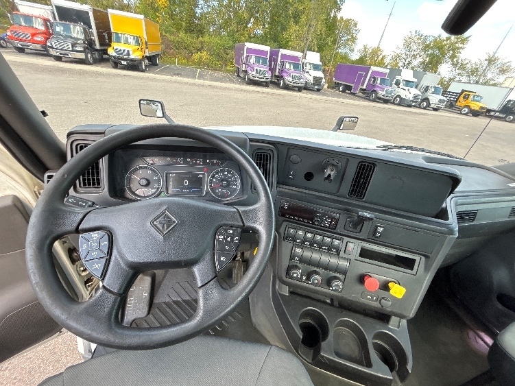 2020 International LT in Lansing, MI — photo 10