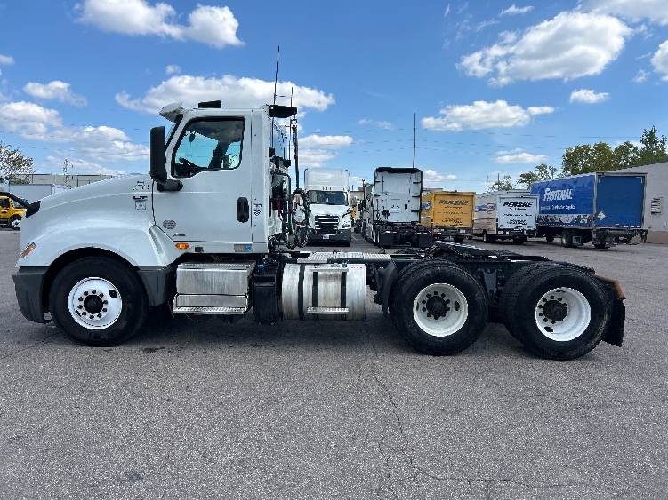 2020 International LT in Lansing, MI — photo 4